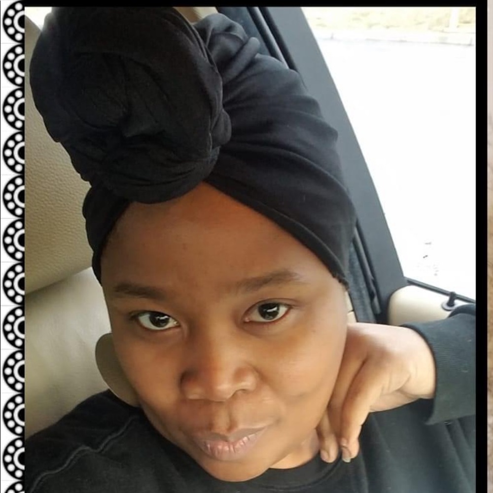 Meet your Posher, Rhonda